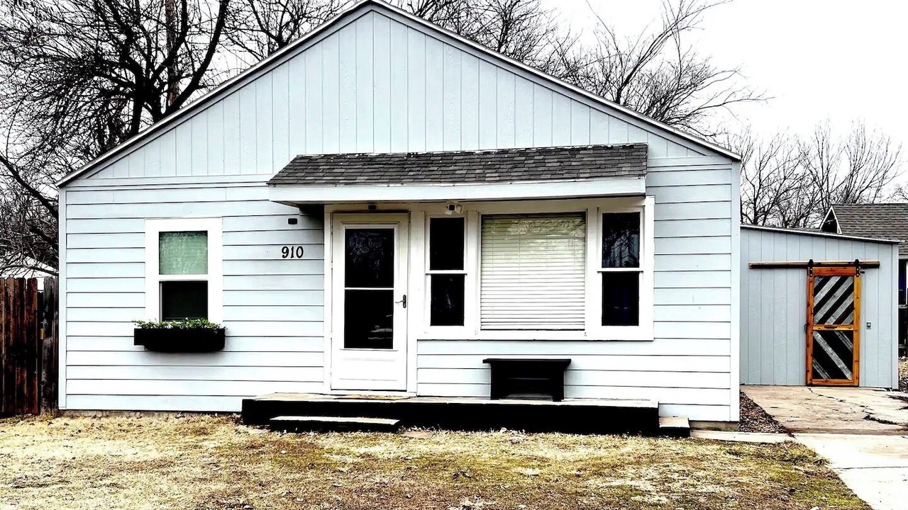 Photo of Outdoor in Newton