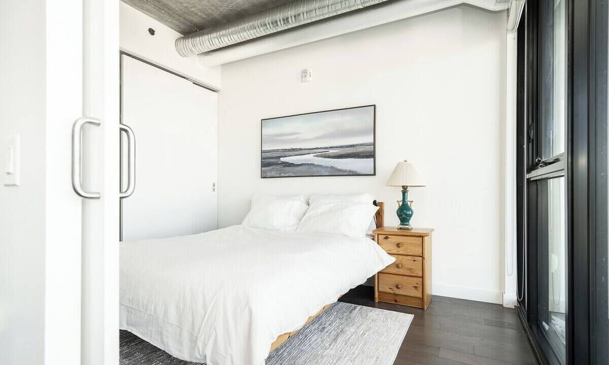 Photo of Bedroom in Downtown Winnipeg