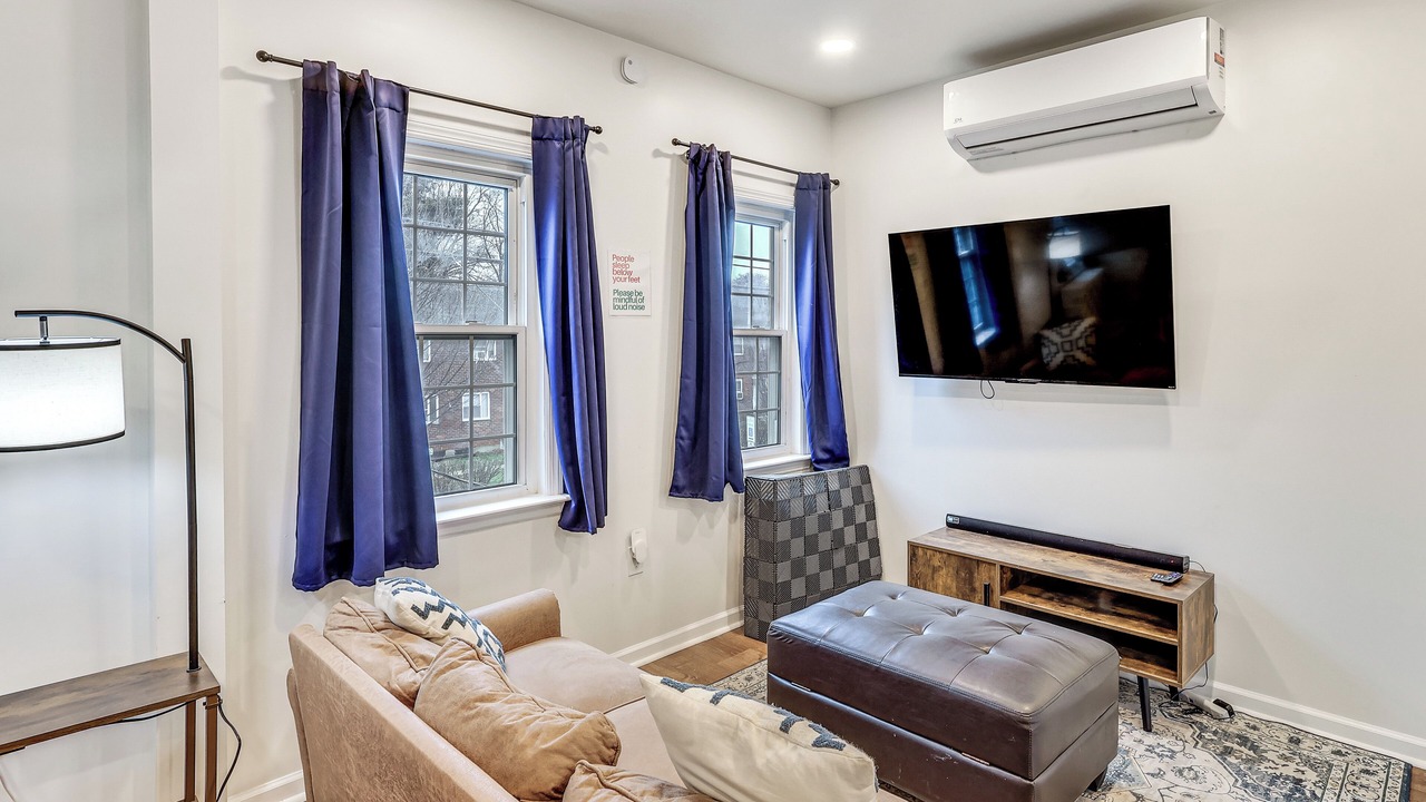 Photo of Livingroom in Belleville