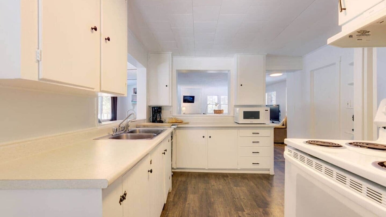 Photo of Kitchen in Memphremagog Regional County Municipality