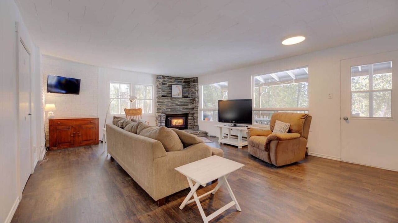 Photo of Livingroom in Memphremagog Regional County Municipality