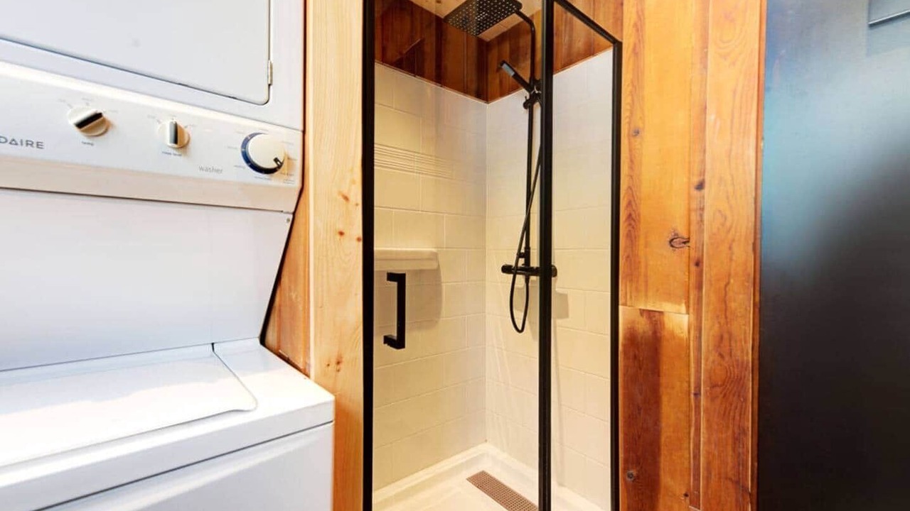 Photo of Bathroom in Memphremagog Regional County Municipality
