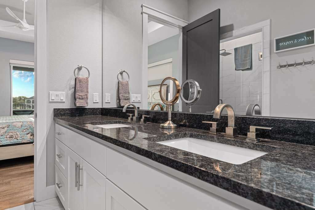 Photo of Bathroom in Kingsland
