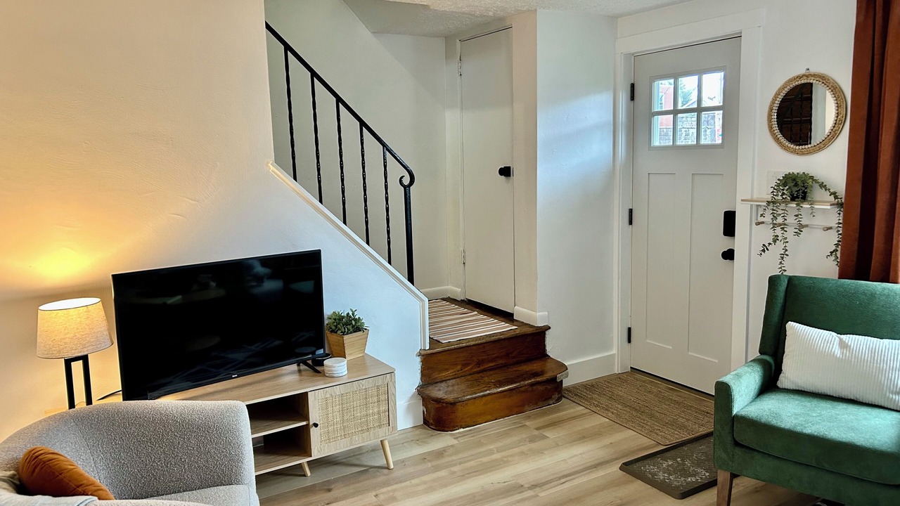 Photo of Livingroom in Pittsburgh