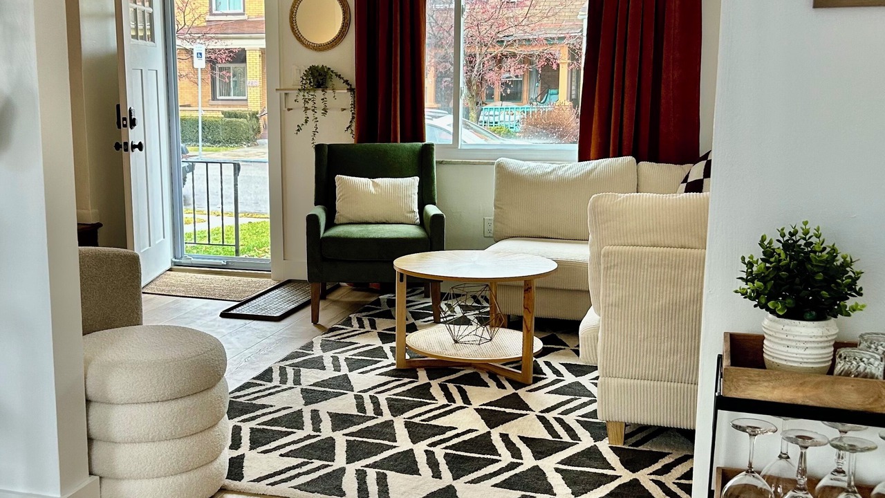 Photo of Livingroom in Pittsburgh