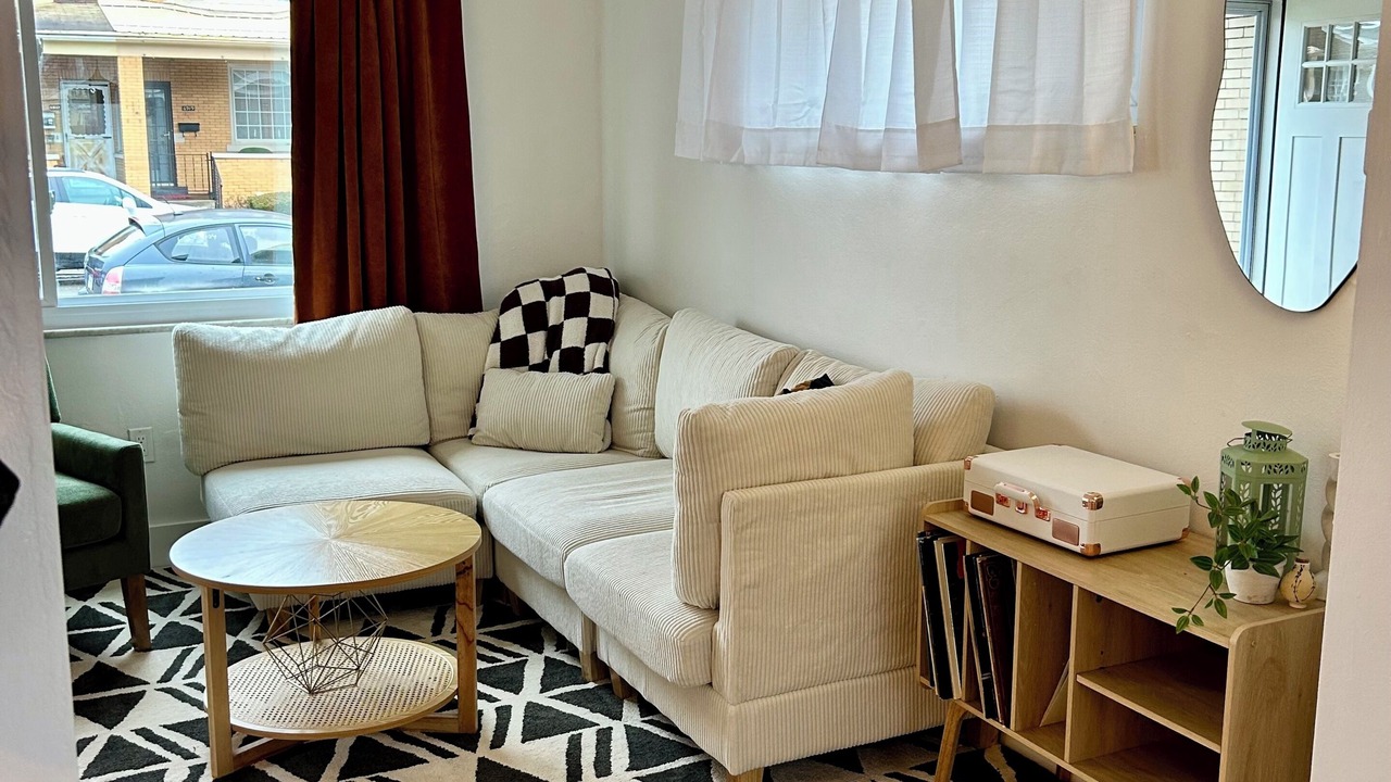 Photo of Livingroom in Pittsburgh