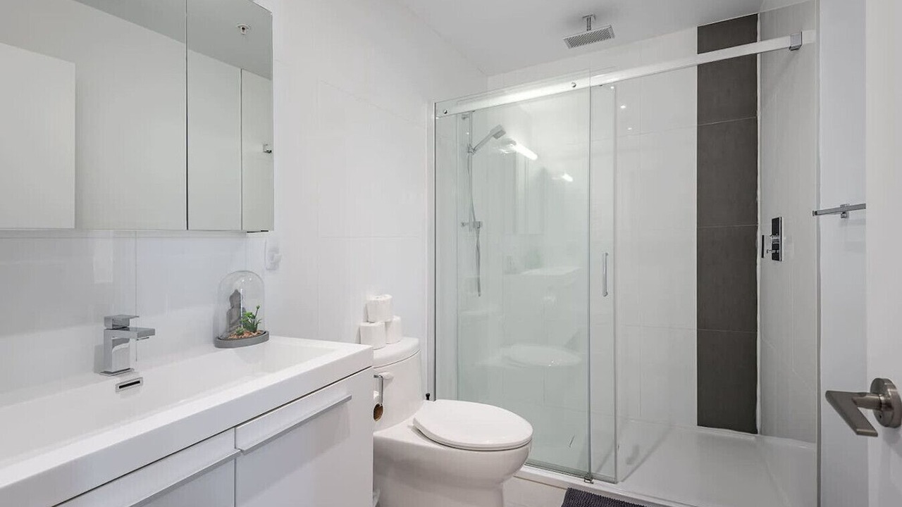 Photo of Bathroom in Cite Multimedia