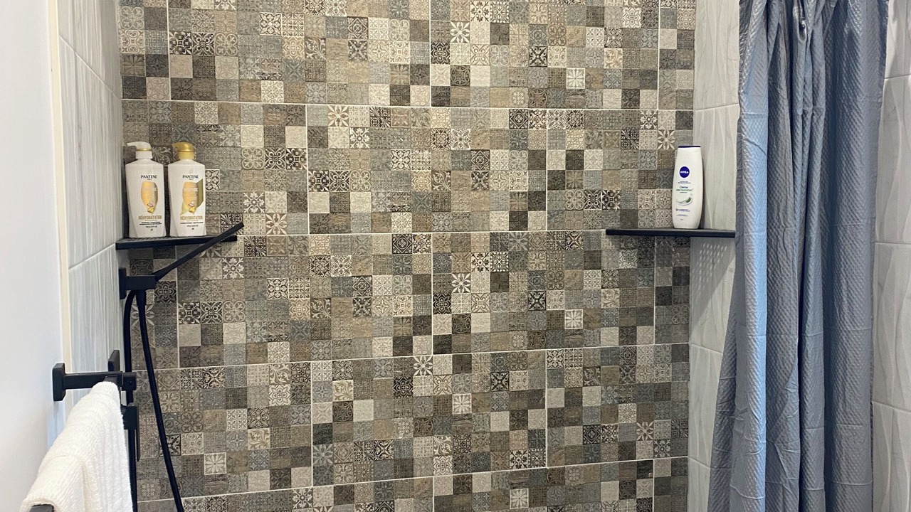 Photo of Bathroom in Seeleys Bay