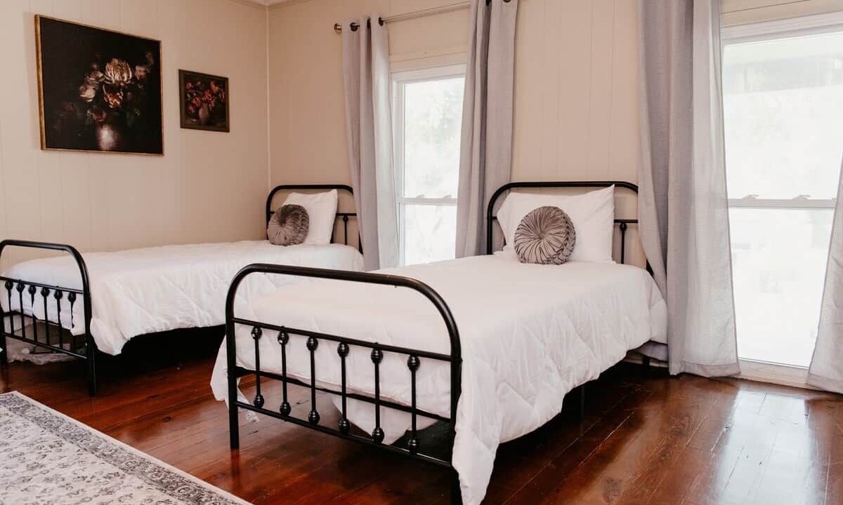 Photo of Bedroom in Elizabethtown