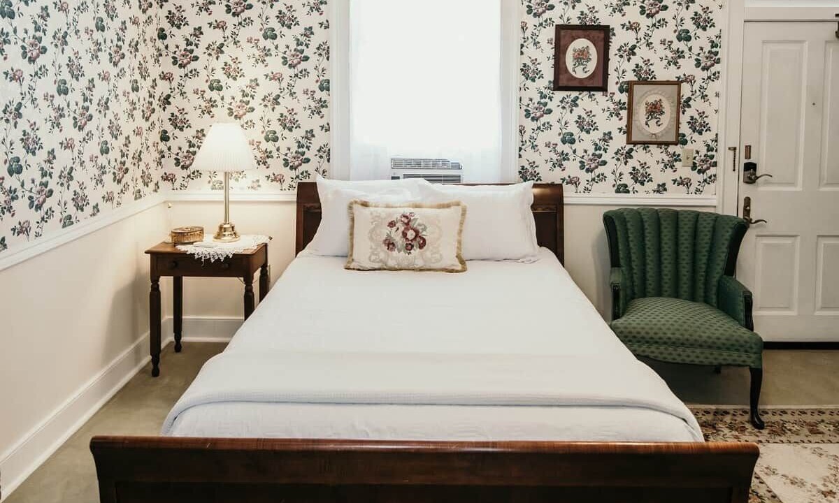 Photo of Bedroom in Elizabethtown