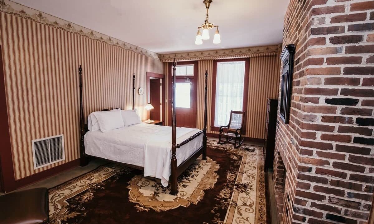 Photo of Bedroom in Elizabethtown