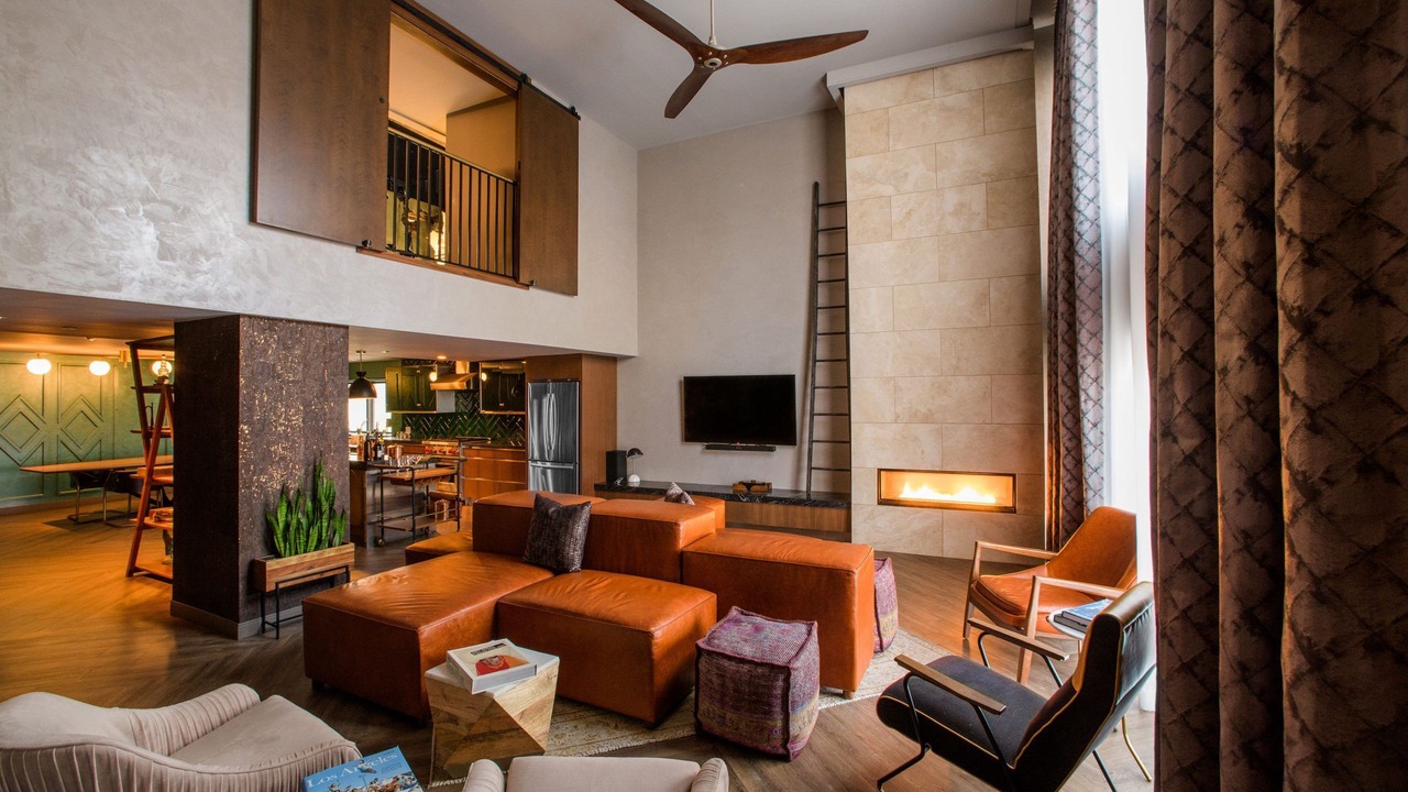 Photo of Livingroom in Music Row
