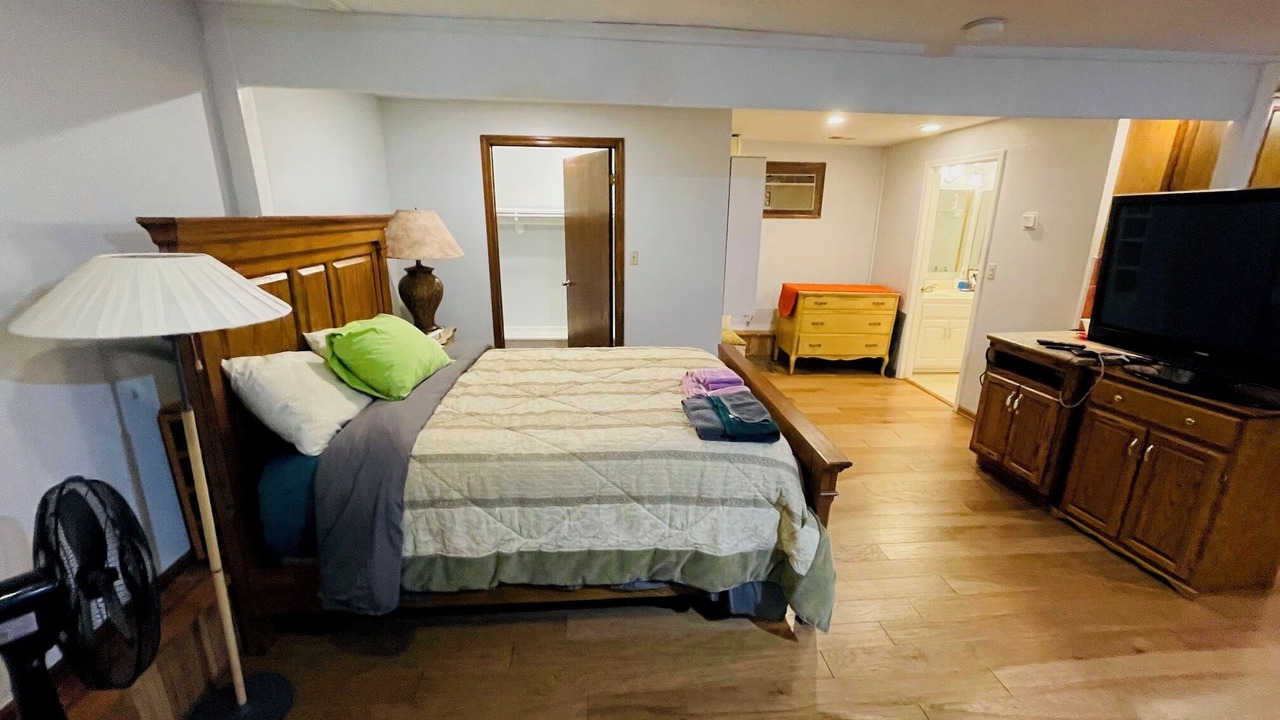 Photo of Bedroom in South Kansas City