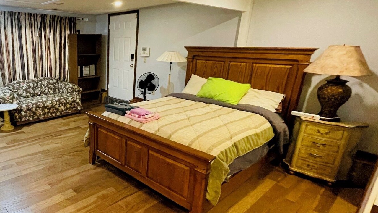 Photo of Bedroom in South Kansas City