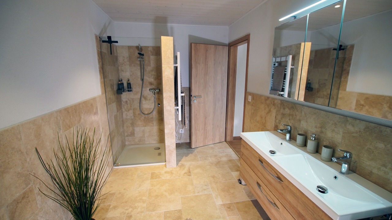 Photo of Bathroom in Hohfluh