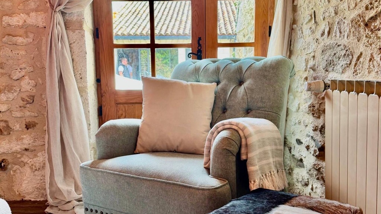 Photo of Livingroom in Saint-Andre-et-Appelles