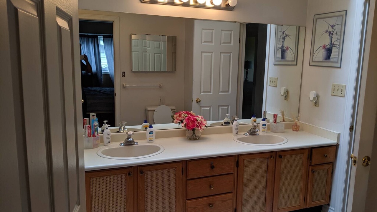 Photo of Bathroom in St. Catharines
