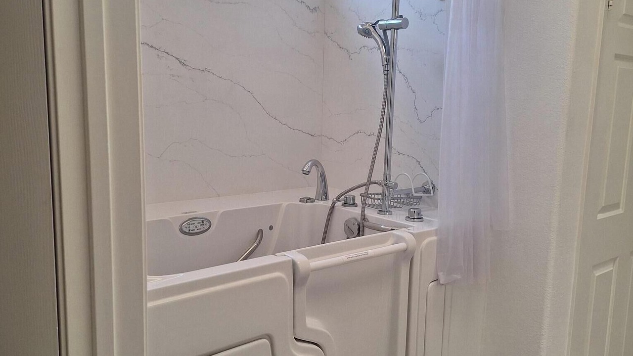 Photo of Bathroom in Desert Palms