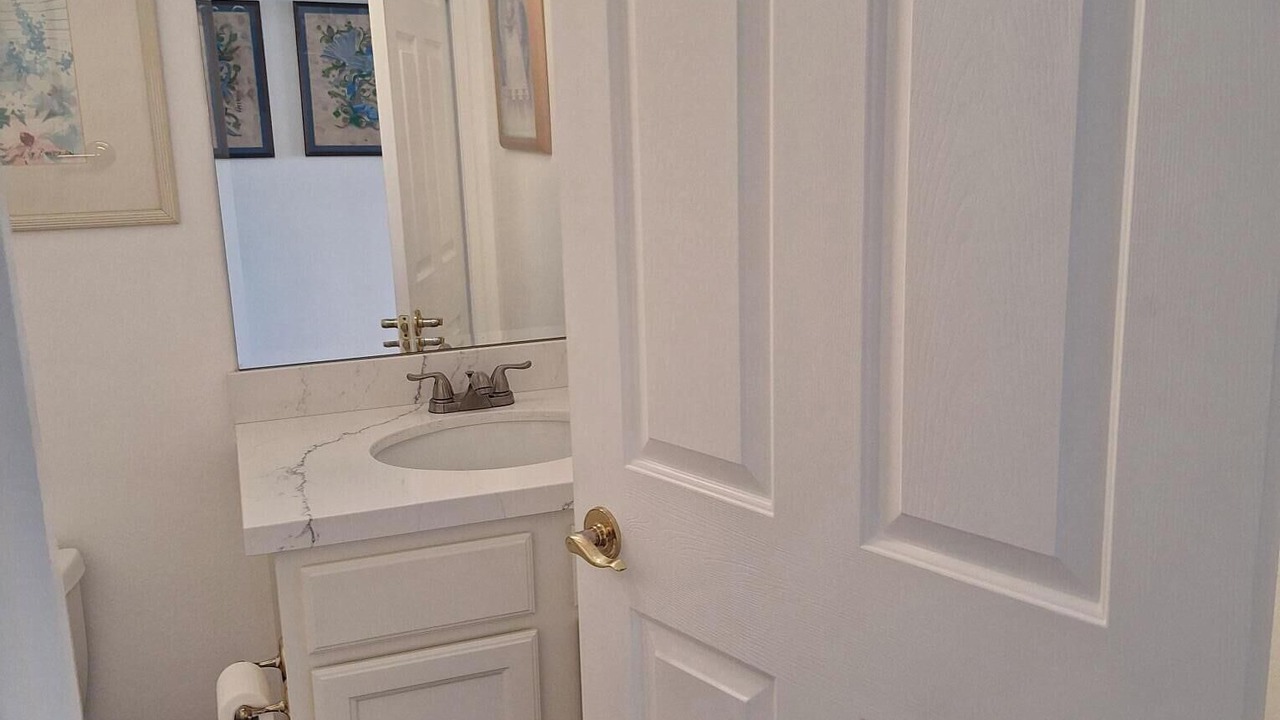 Photo of Bathroom in Desert Palms