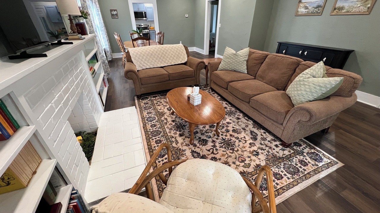 Photo of Livingroom in Tecumseh