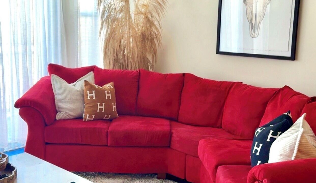 Photo of Livingroom in Third Ward