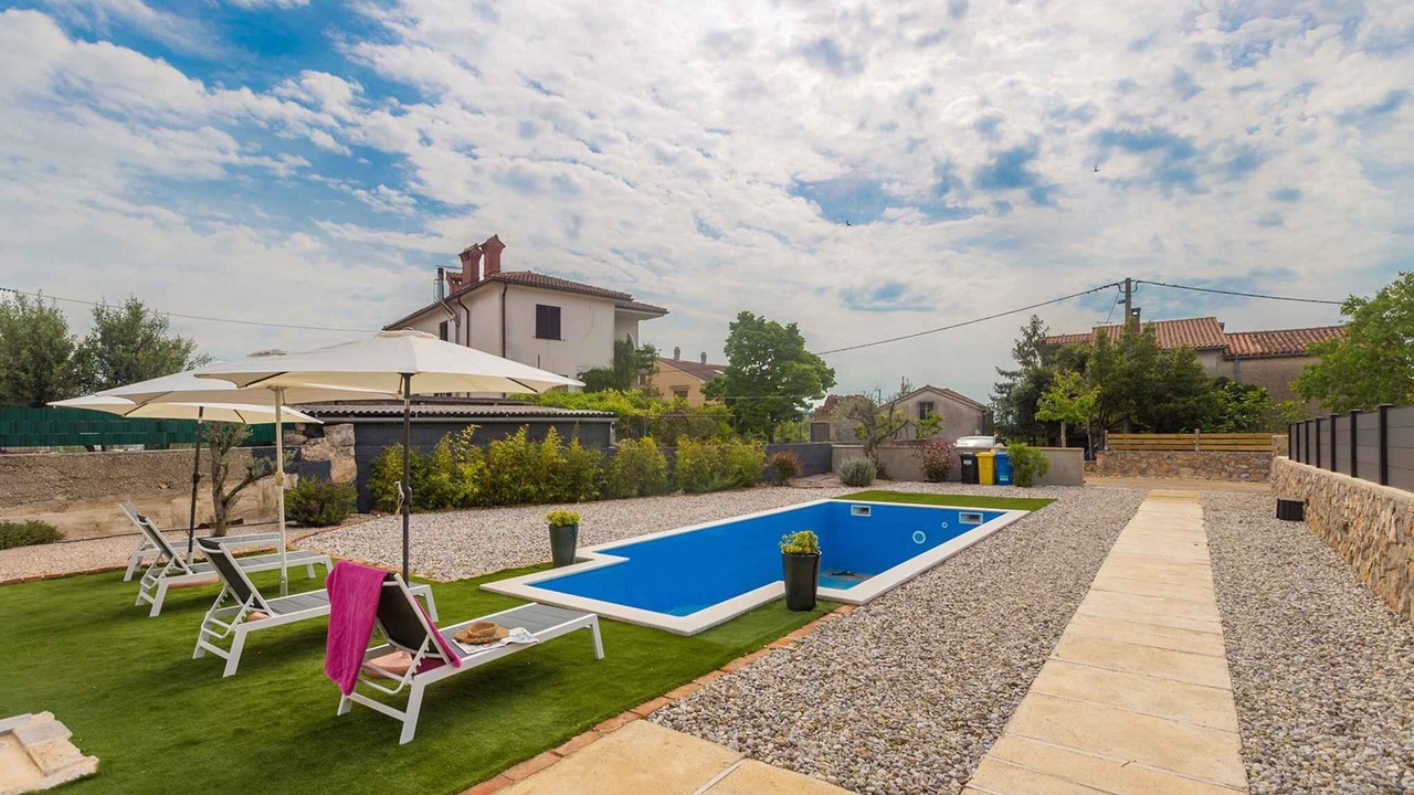 Photo of Outdoor in Brzac