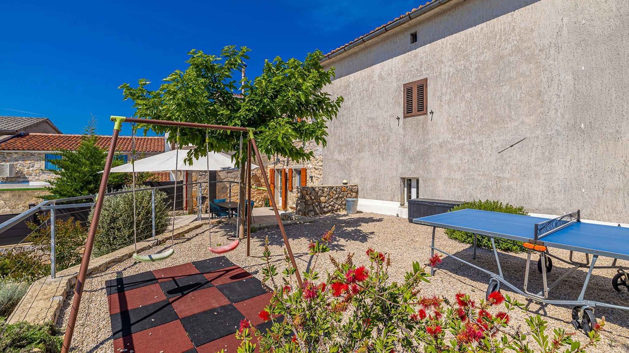 Photo of Outdoor in Brzac