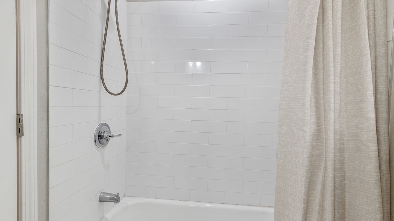 Photo of Bathroom in Carlyss