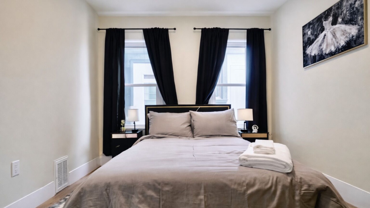 Photo of Bedroom in East Somerville