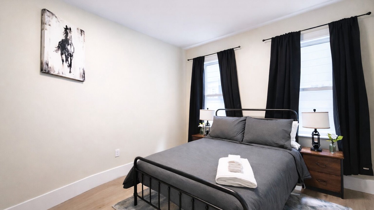Photo of Bedroom in East Somerville