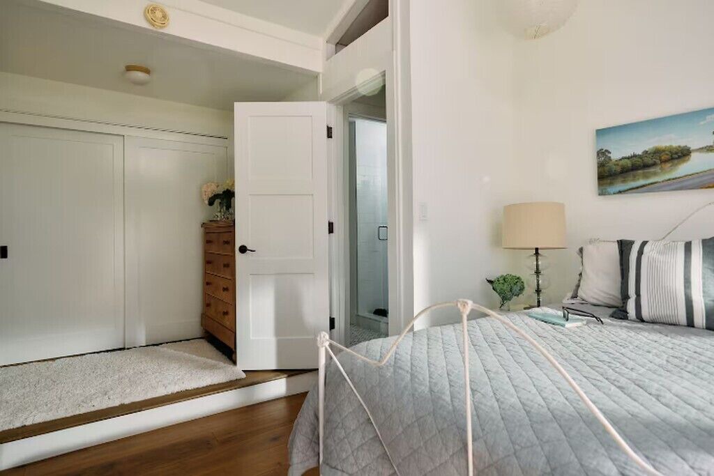 Photo of Bedroom in Tamalpais-Homestead Valley