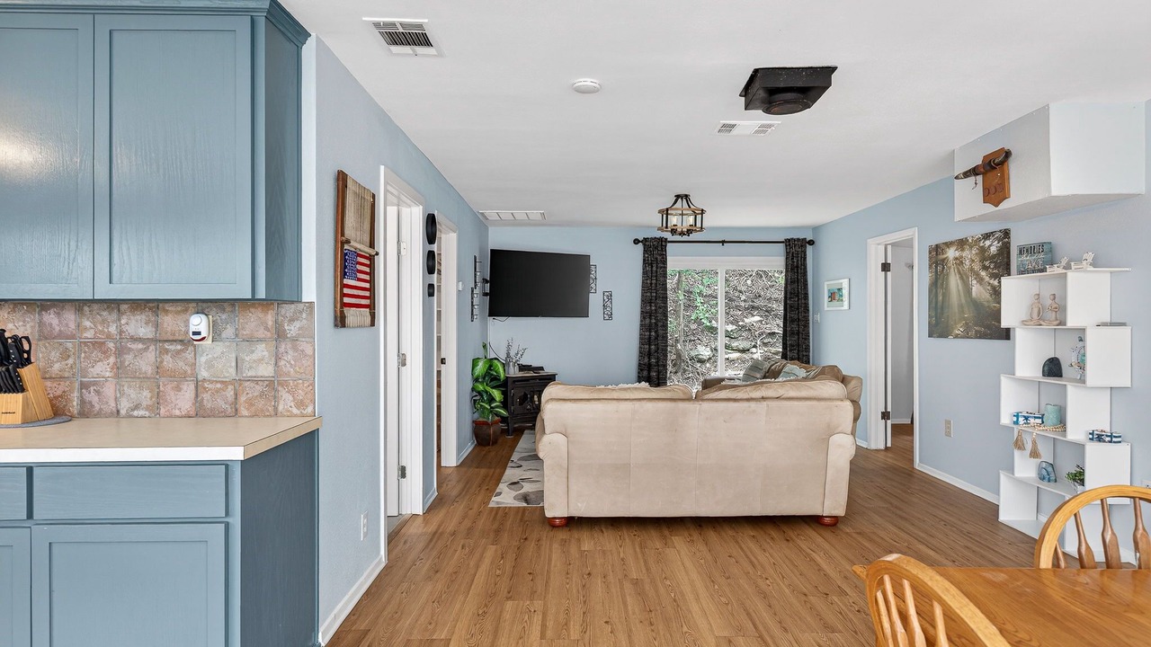 Photo of Livingroom in Spicewood