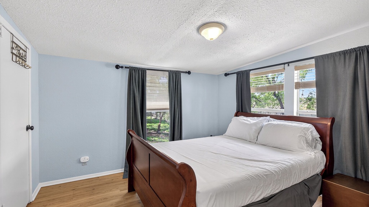 Photo of Bedroom in Spicewood