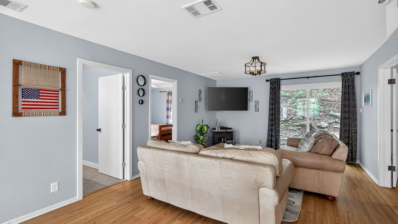Photo of Livingroom in Spicewood