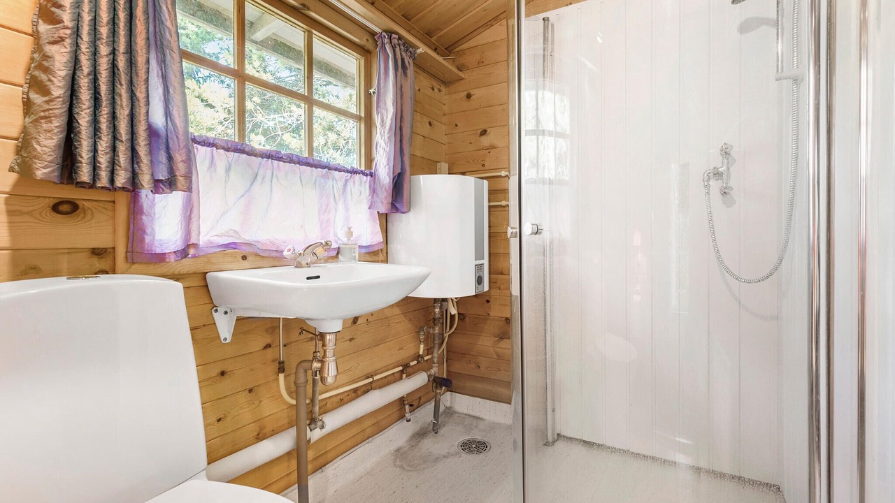 Photo of Bathroom in Femmøller
