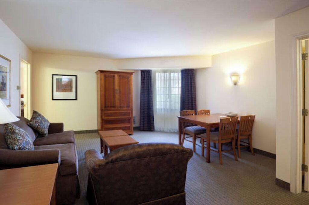 Photo of Livingroom in Vance Jackson