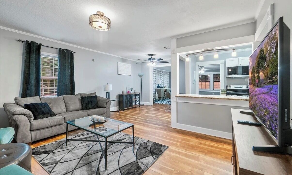 Photo of Livingroom in Hattiesburg