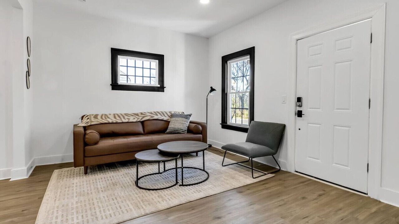 Photo of Livingroom in Niagara Falls