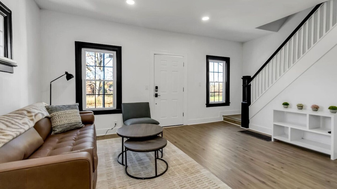 Photo of Livingroom in Niagara Falls