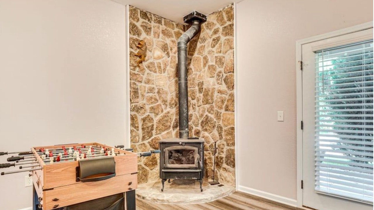 Photo of Bedroom in Hiawassee