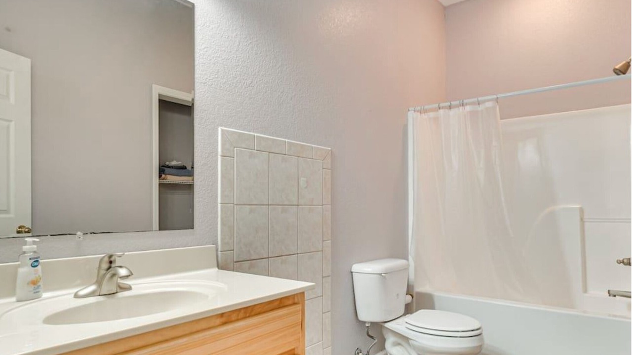 Photo of Bathroom in Hiawassee