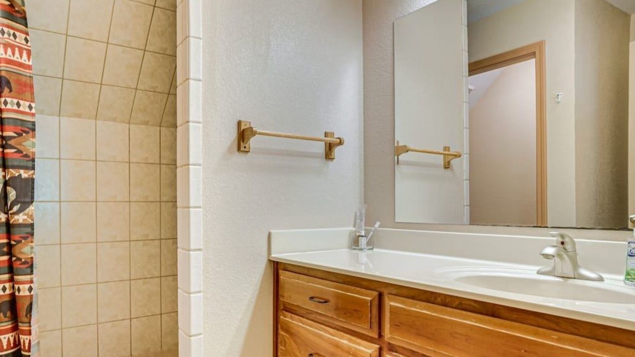 Photo of Bathroom in Hiawassee