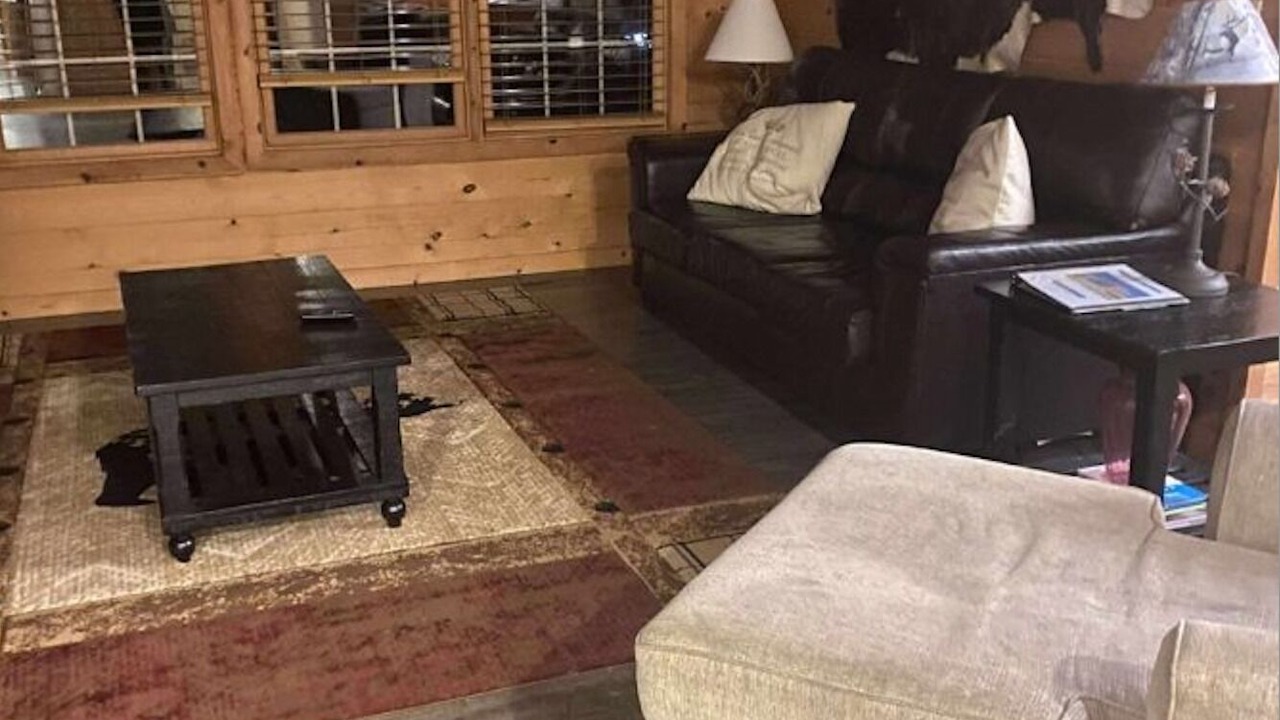 Photo of Livingroom in Hiawassee