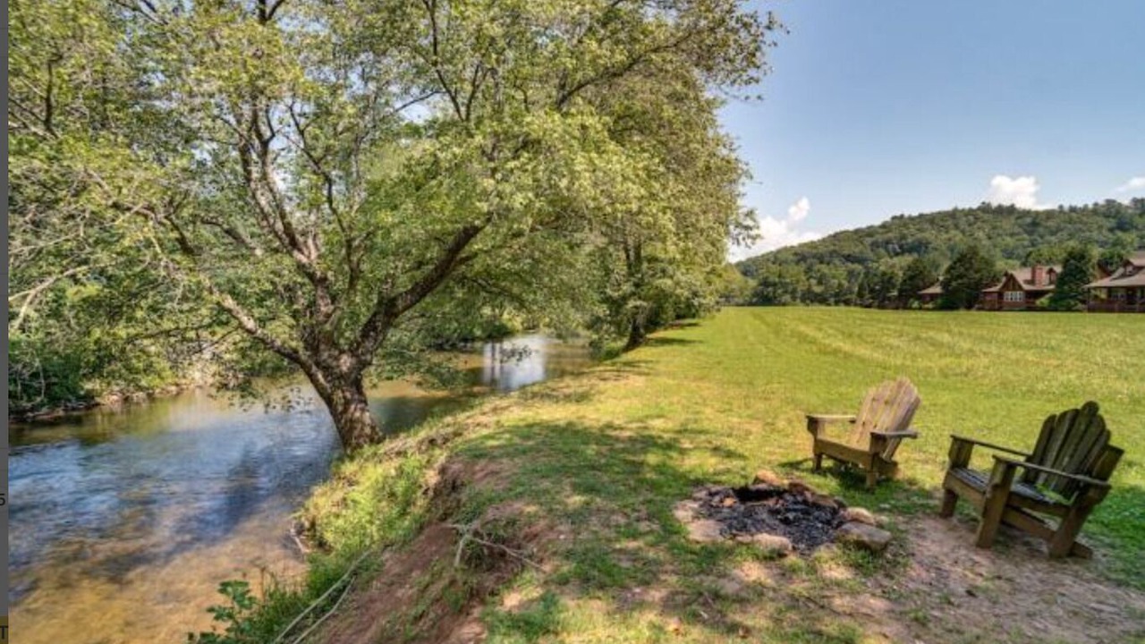 Photo of Outdoor in Hiawassee