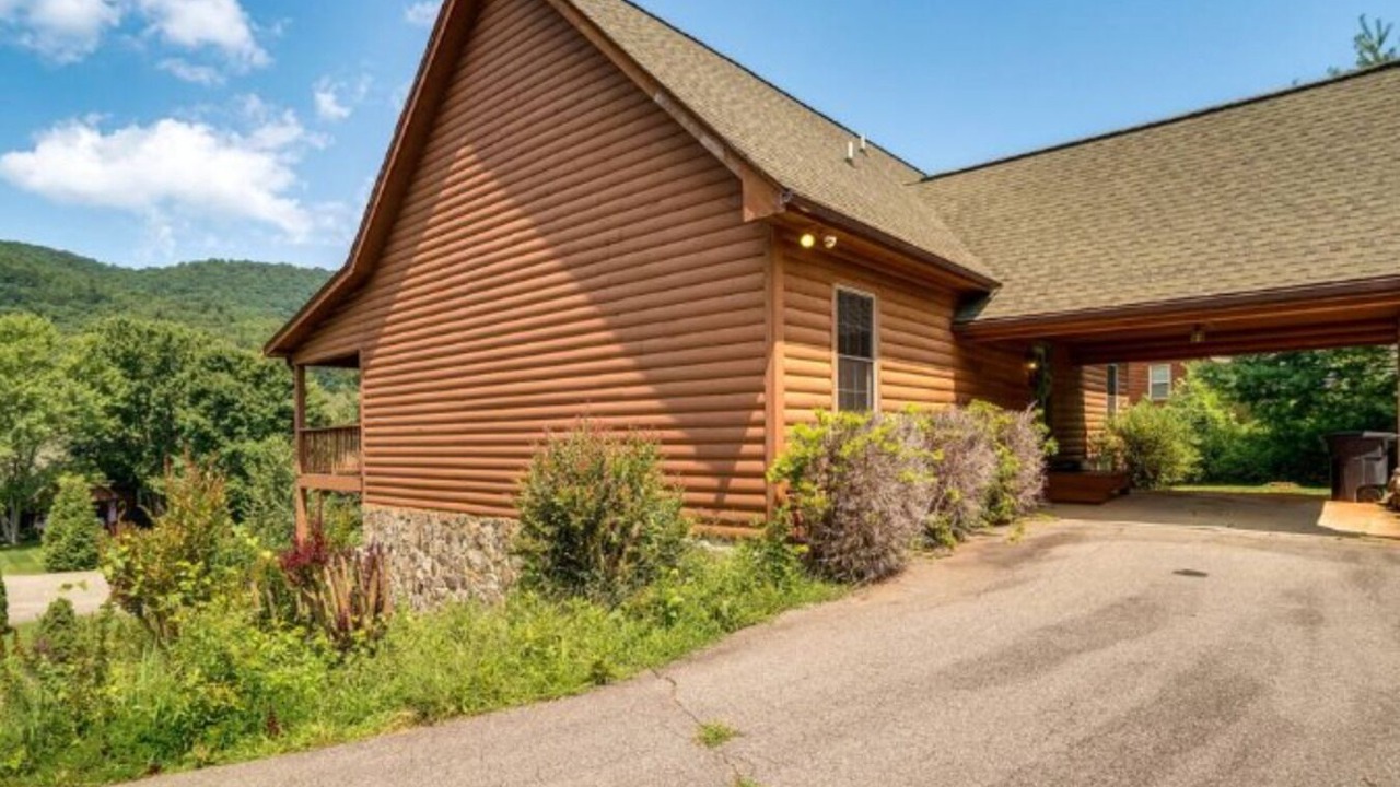 Photo of Outdoor in Hiawassee