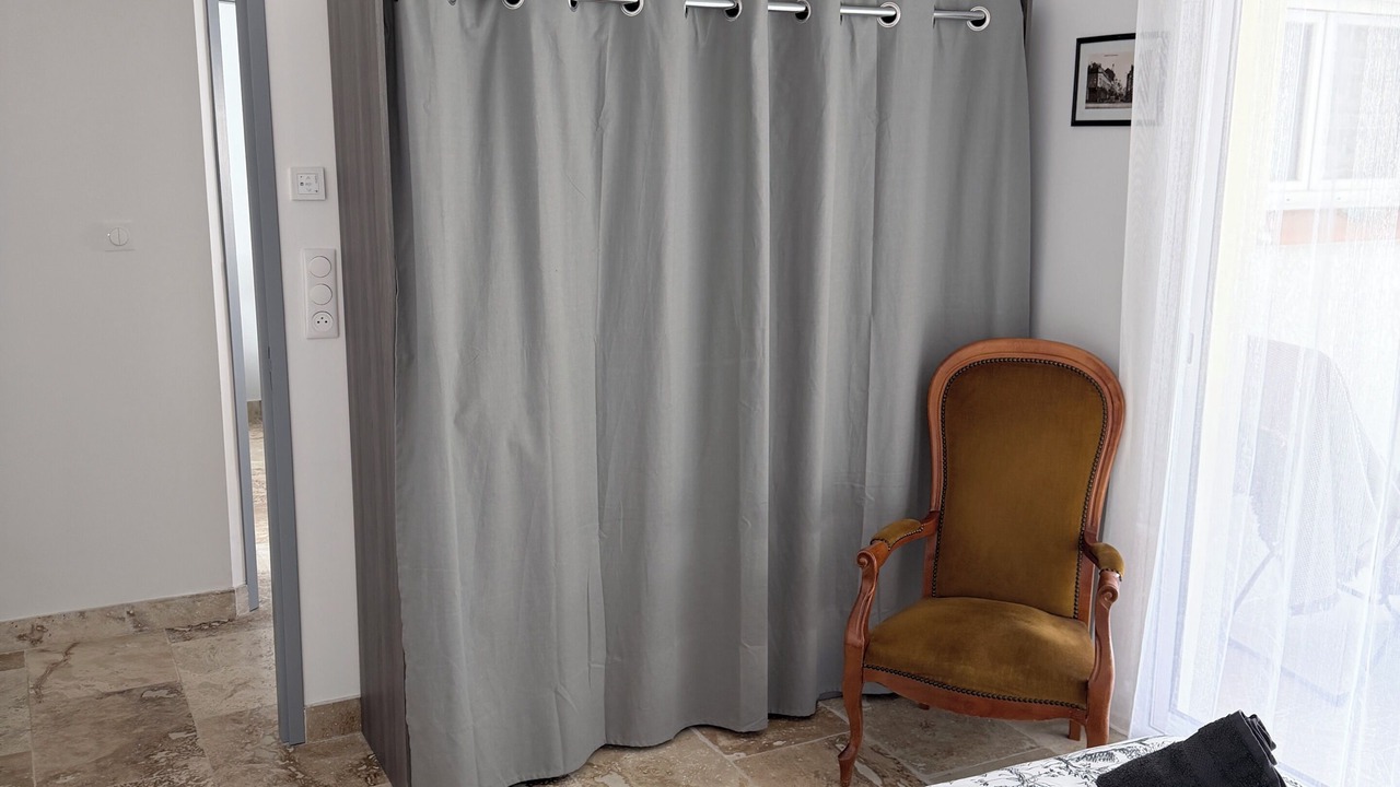 Photo of Bedroom in Saint-Porquier