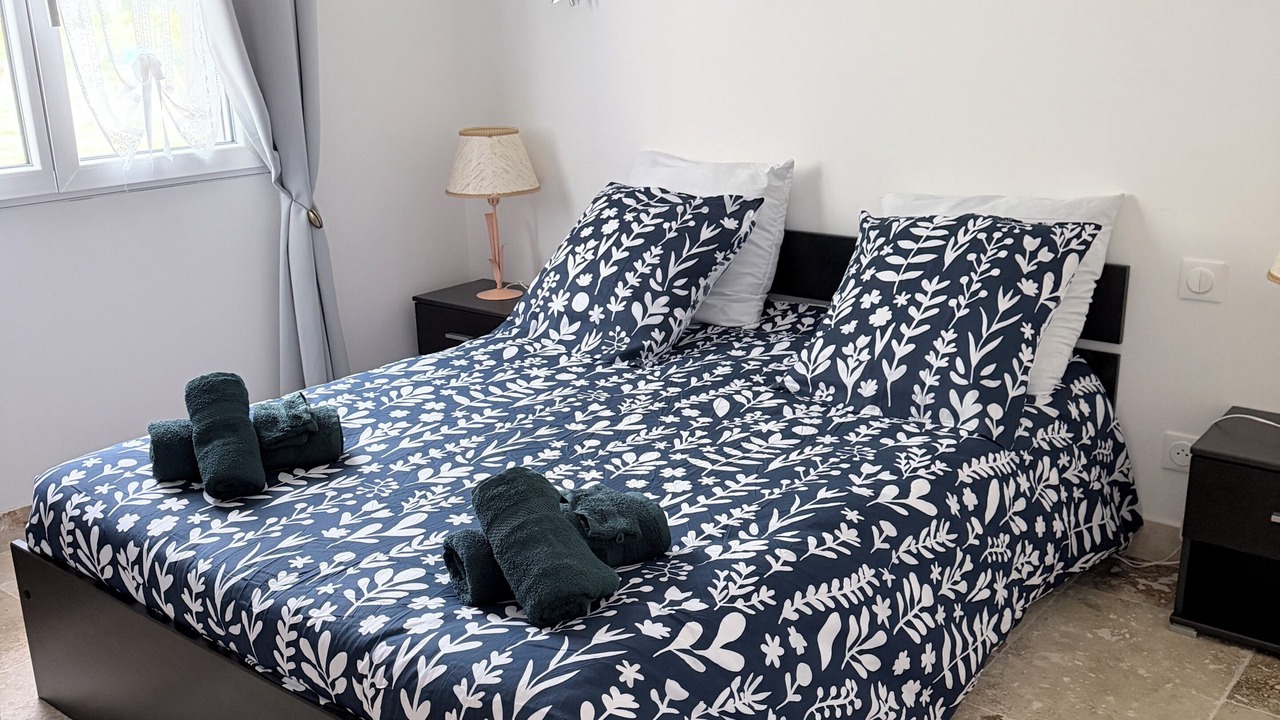 Photo of Bedroom in Saint-Porquier