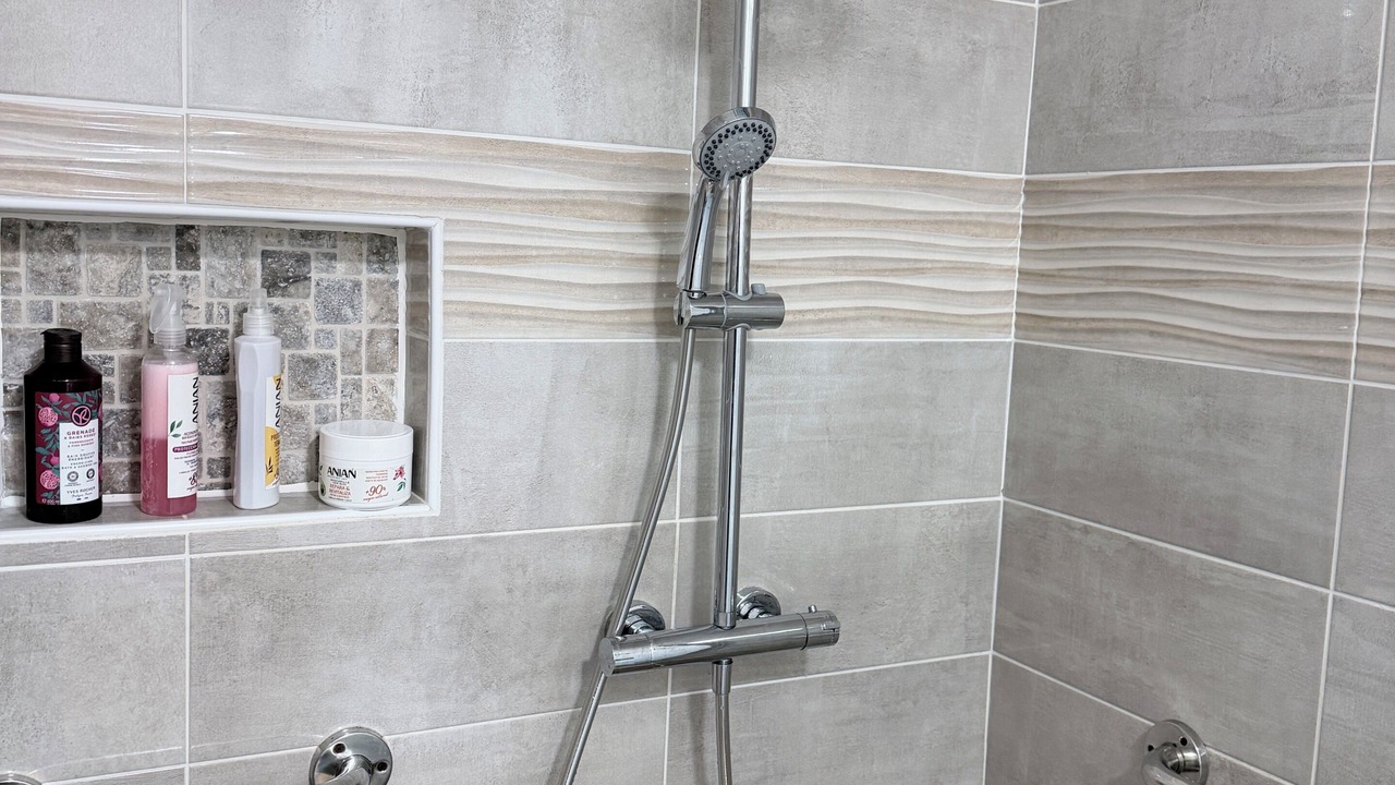 Photo of Bathroom in Saint-Porquier