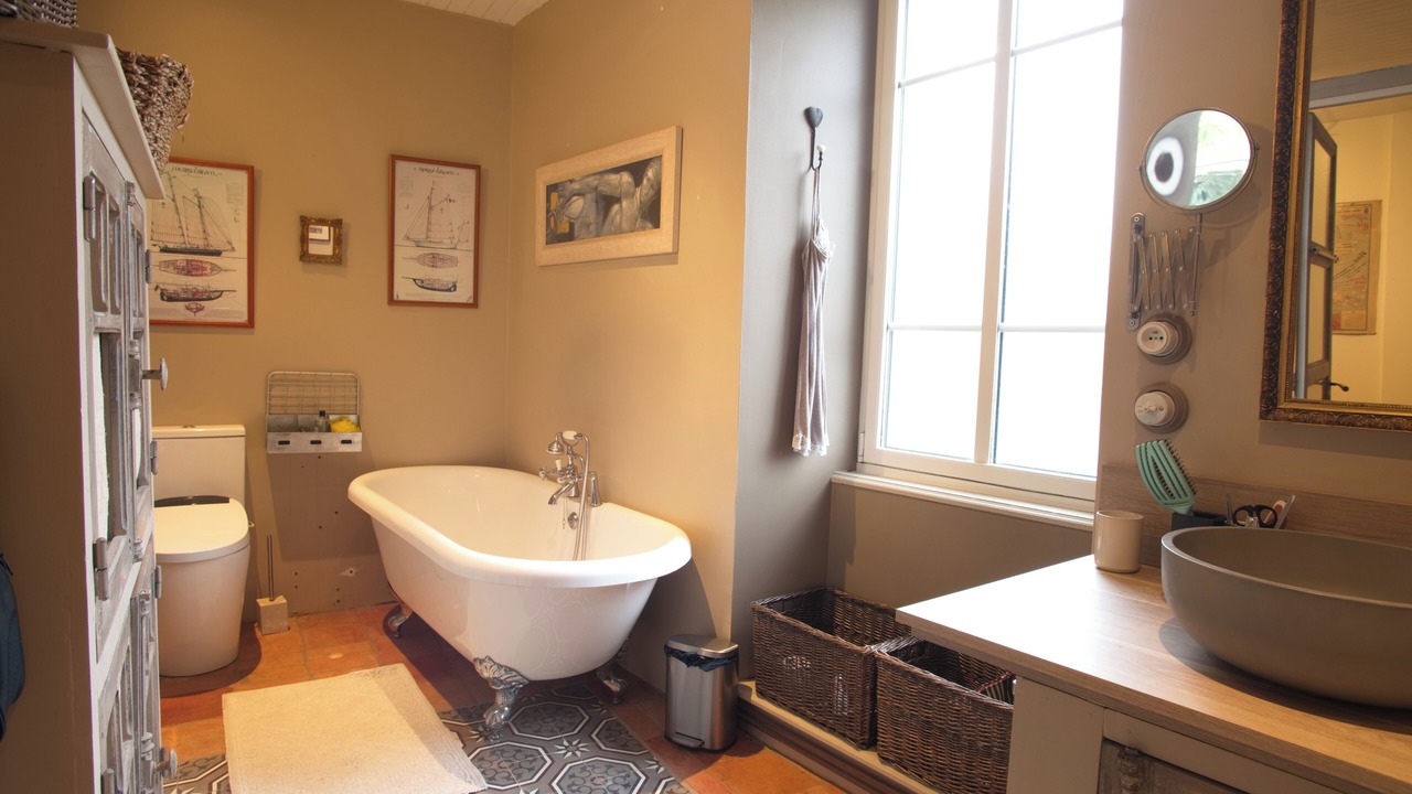 Photo of Bathroom in Saint Maurin