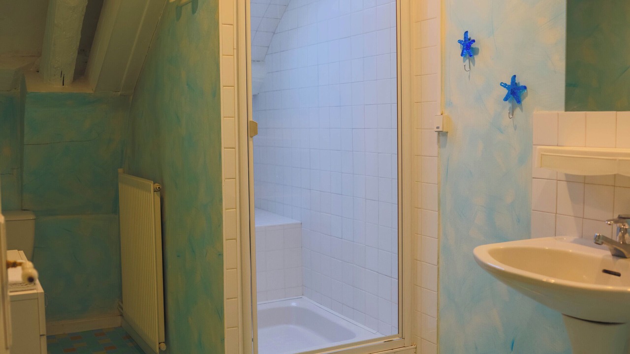 Photo of Bathroom in Genouilly